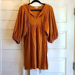 Dress with full 3/4 sleeves